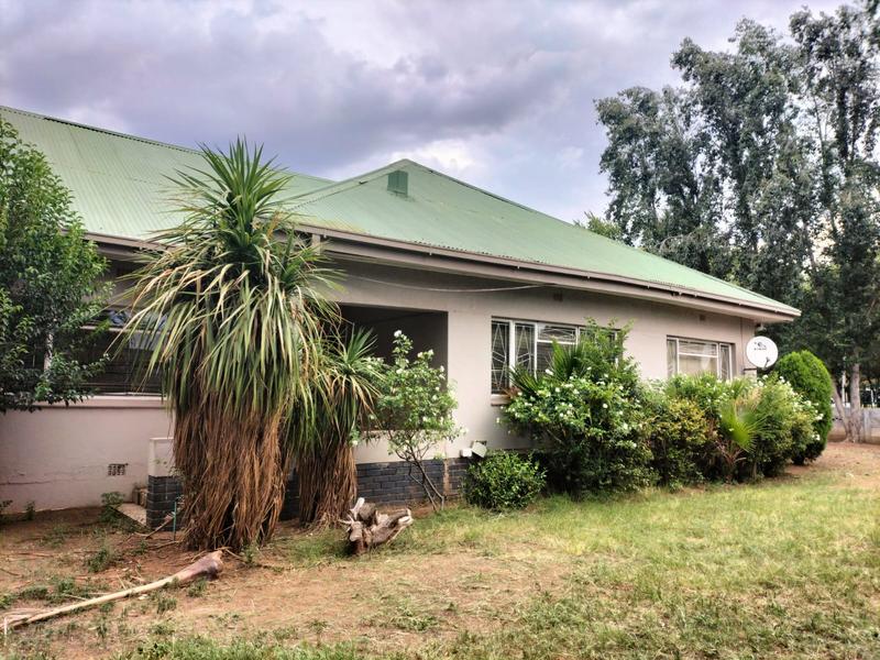 6 Bedroom Property for Sale in Park West Free State